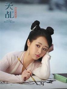 娱乐圈吃瓜杨紫是谁啊,揭秘杨紫的“吃瓜”传奇